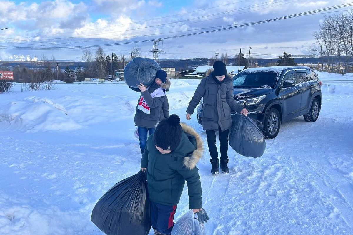 Гуманитарную помощь для погорельцев Усть-Илимска собрали активисты «Молодой  Гвардии»