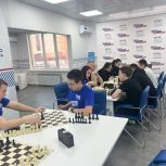 Молодогвардейцы Салехарда провели шахматный турнир для студентов