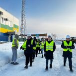 Студенты Тюменского техникума побывали с экскурсией на мусоросортировочном заводе