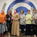 Саамская мастерица провела творческий мастер-класс для семей участников СВО