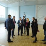 Дарья Лантратова в Оренбургской области посетила новую школу и поликлинику, модернизированные по народной программе «Единой России»