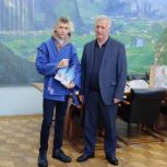 Депутат Адам Батажев исполнил новогодние желания юных дончан