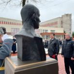 В Смоленске открыли бюсты Героям России, погибшим в зоне СВО