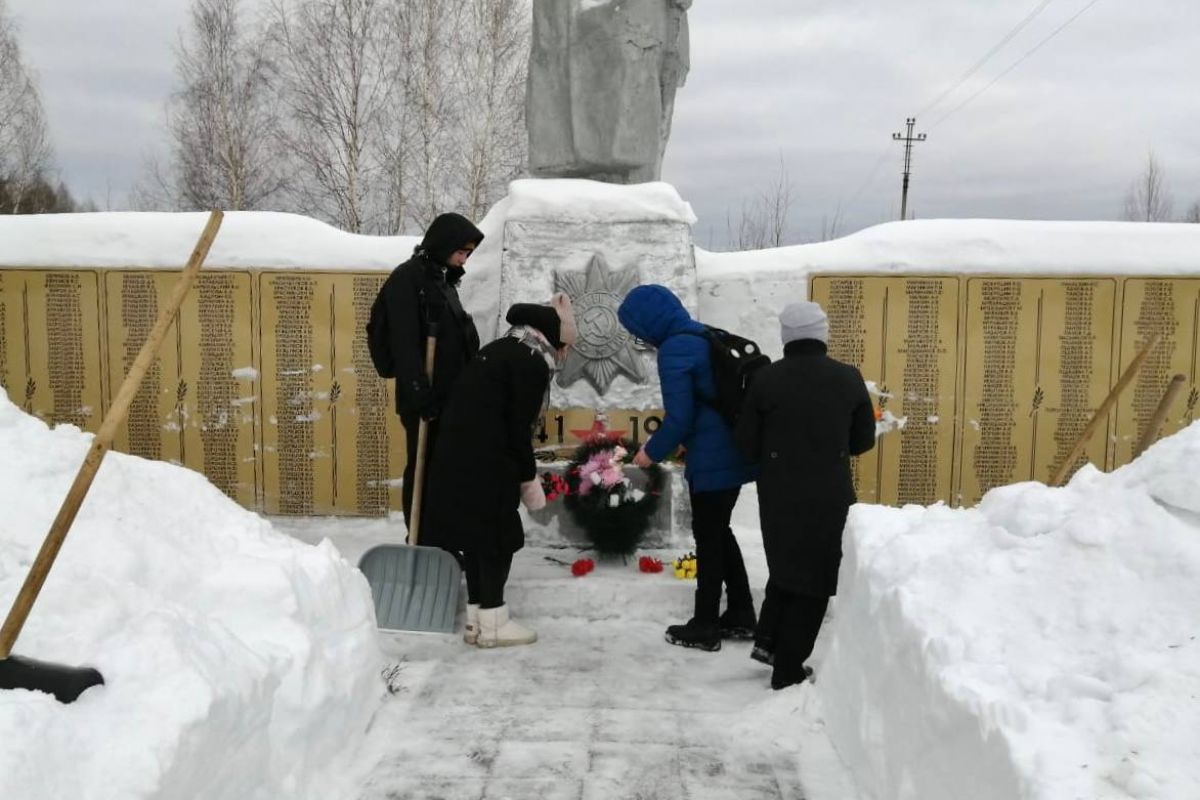 Партийный десант «Единой России» продолжает свою работу в Горномарийском район