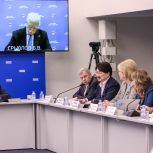 Бадма Башанкаев: «Единая Россия» по народной программе в 2024 году продолжит контроль за капремонтом медучреждений