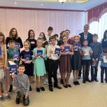 «Единая Россия» поздравила с днем рождения карабашский Центр помощи детям, оставшимся без попечения родителей