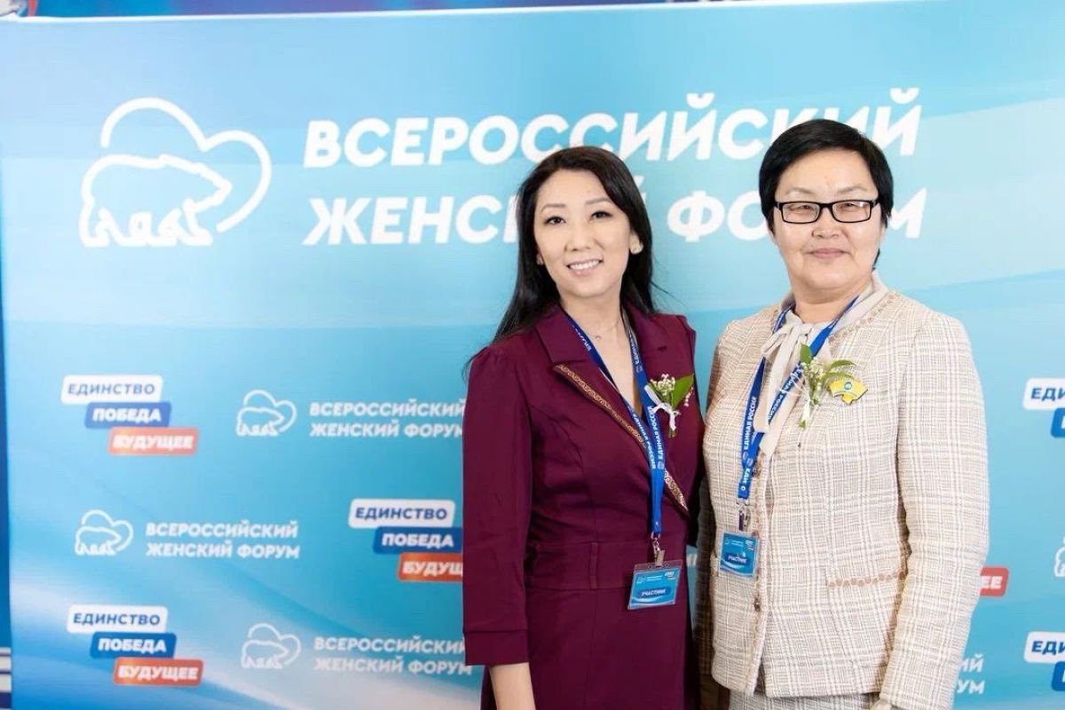 Деятельность депутатов из Калмыкии отмечена высшими партийными наградами