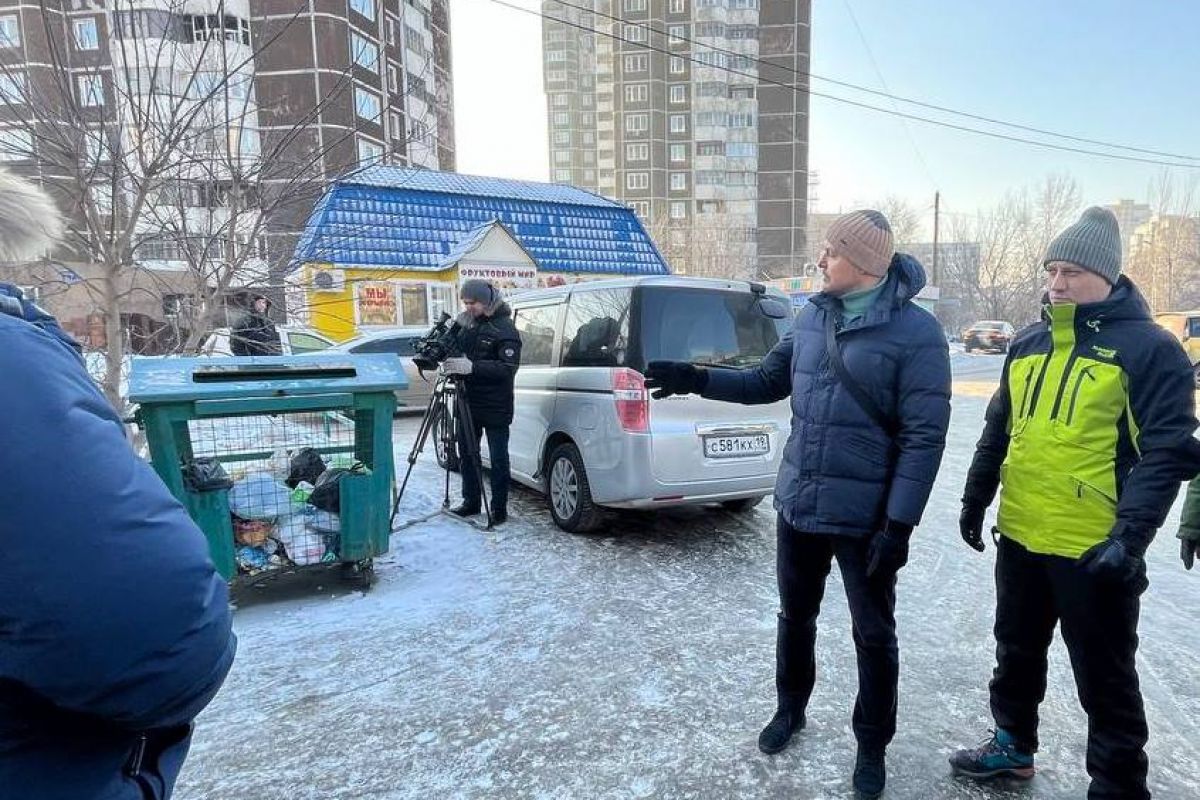 Депутаты горсовета Красноярска проверили организацию сортировки мусора в  городе