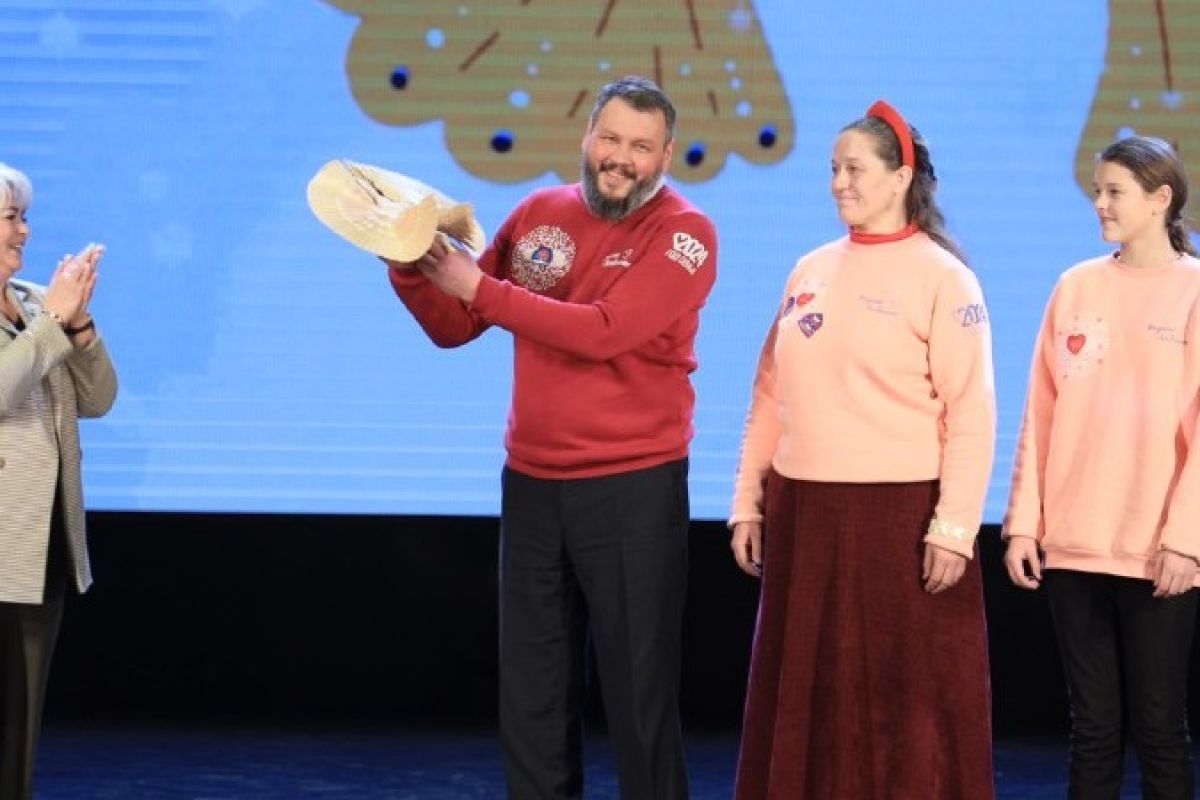 В Архангельске официально открыли Год семьи | 03.02.2024 | Архангельск -  БезФормата