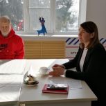 Сенатор Юлия Лазуткина провела прием в Штабе общественной поддержки