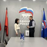 «Единая Россия» продолжает отправлять гуманитарную помощь бойцам СВО