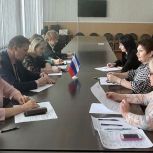 В Карачевском местном отделении партии «Единая Россия» состоялся круглый стол "Социальная поддержка населения"