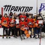 В рамках партийного проекта «Детский спорт» в Тракторозаводском районе завершился турнир по хоккею «Золотая шайба»