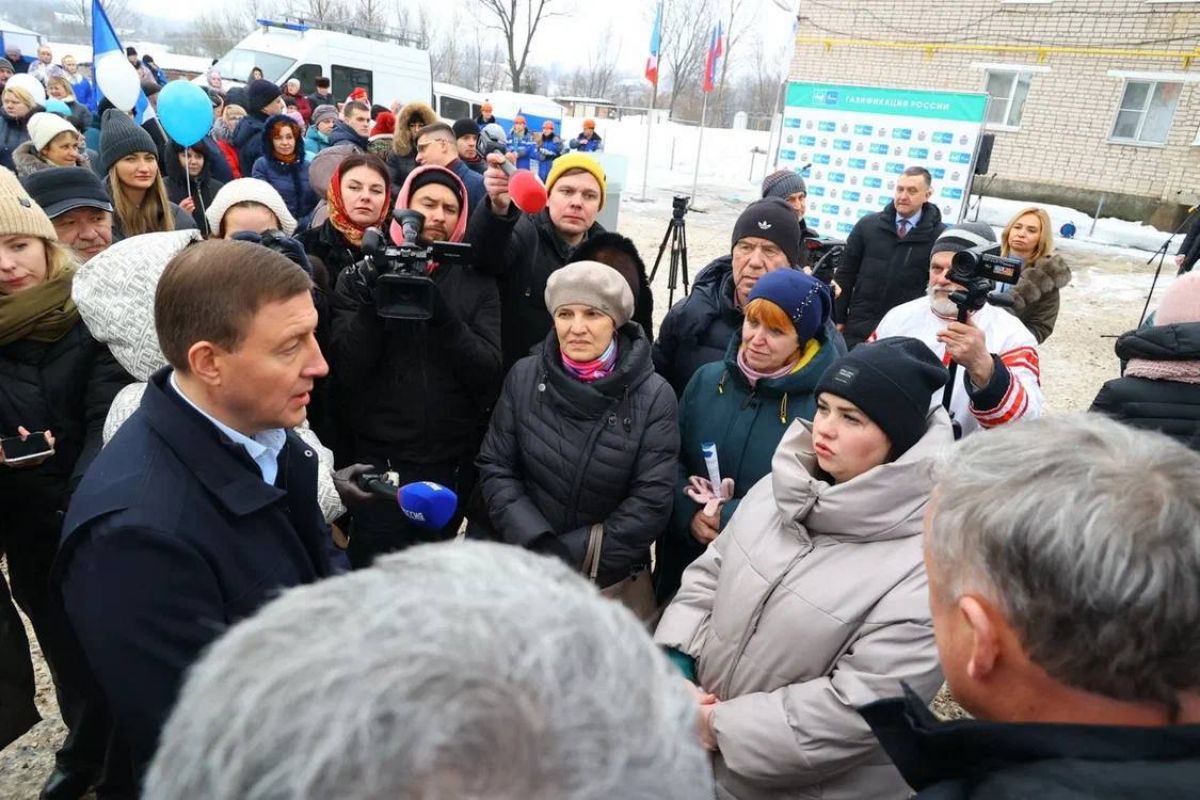 В Мошенской район пришло долгожданное голубое топливо, с этим событием  жителей поздравил Андрей Турчак