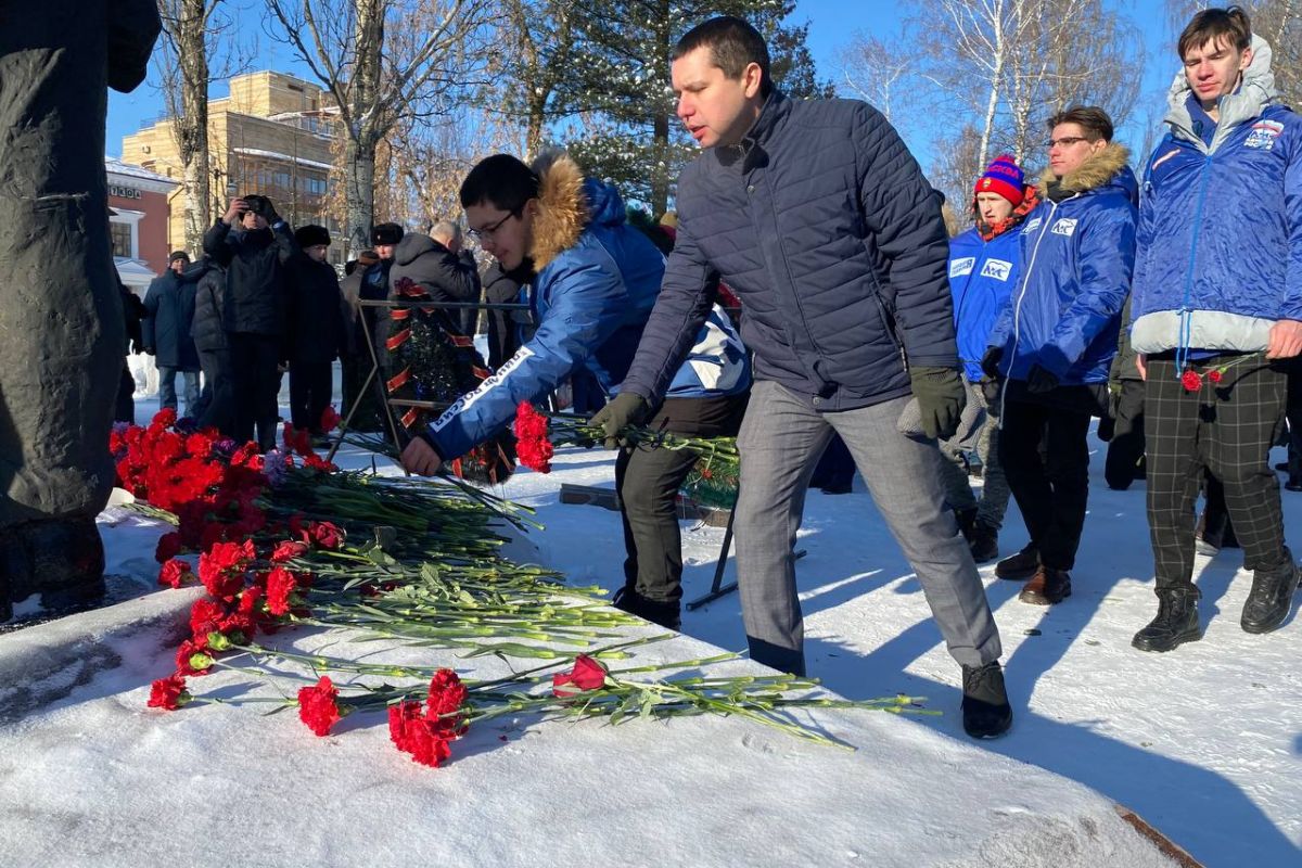 В Перми почтили память погибших за пределами Отечества воинов- интернационалистов | 15.02.2024 | Пермь - БезФормата