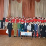 В гвардейской школе № 2 поставили две «Парты Героя», посвященные погибшим участникам СВО