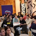 В Сатке партийцы организовали интеллектуальную игру для молодых избирателей