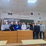 В Твери активисты МГЕР провели «Урок Памяти» для школьников