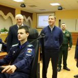 Андрей Турчак посетил в Костроме Клуб юных лётчиков, космонавтов и десантников