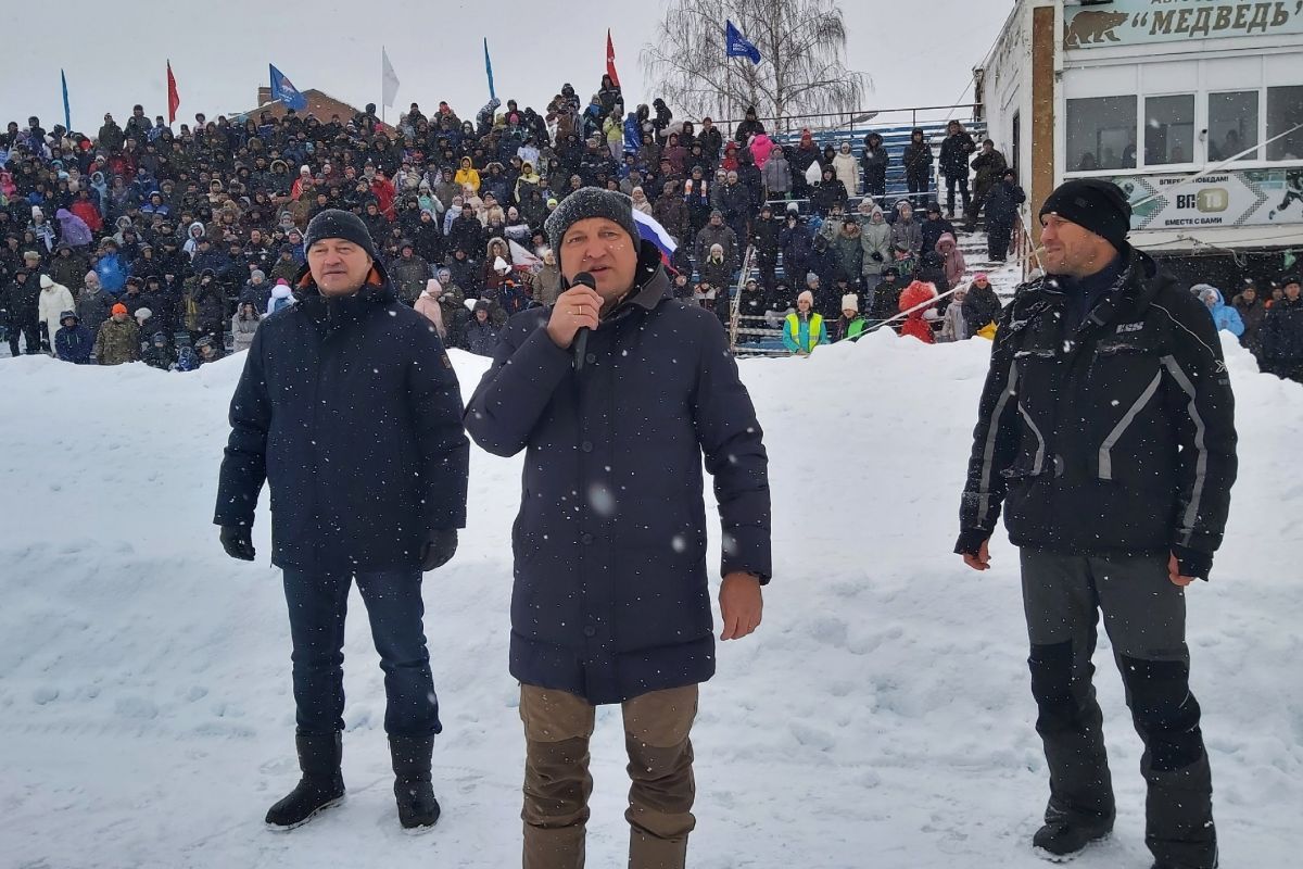 В Вятских Полянах состоялся 5 этап Чемпионата России по гонкам на льду