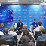 В Москве «Единая Россия» организовала тематические мероприятия для студентов ко Дню российской науки