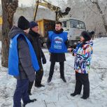 В Магнитогорске партийные активисты проверили работу служб по обрезке деревьев