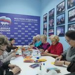 Серебряные добровольцы присоединились ко Всероссийской благотворительной акции «Тепло для Героя»