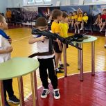 «Единая Россия» организовала военно-патриотические игры для школьников
