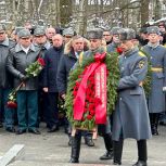 Единороссы почтили память пожарных, погибших при исполнении служебного долга