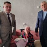 Ветерану Клавдии Алексеевне Булычевой вручили медаль «80 лет Победы в Великой Отечественной войне 1941-1945 годов»