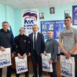 Секретарь местного отделения партии «Единая Россия» встретился с прибывшими в отпуск бойцами СВО