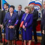 «Единая Россия» поддержала инициативы уполномоченного по правам человека в сфере защиты прав жителей сел, молодежи и семей участников СВО