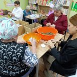 Бавлинские единороссы подготовили для военнослужащих одежду и травяные чаи