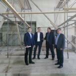 «Партийный десант» «Единой России» проверил ход капремонта ДК в Кочковском районе