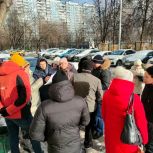 «Партийный десант» провел мониторинг капремонта МКД в районе Зябликово