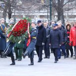 Владимир Якушев вместе с активистами «Боевого братства», МГЕР, «Волонтерской роты» и «Юнармии» почтил память воинов-интернационалистов