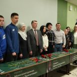 МГЕР и «Единая Россия» открыли в Казани три парты Героя