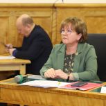 Опекуны и фактические воспитатели погибших участников СВО должны получать все социальные льготы