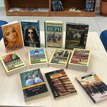 «Единая Россия» передала книги в библиотеки Донбасса