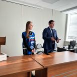 Представители партии «Единая Россия» поздравили фельдшеров с профессиональным праздником