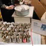 При поддержке «Единой России» в Белокалитвинском районе изготовили партию маскировочных сетей и окопных свечей для бойцов СВО