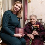 Продолжается вручение медалей «Рязань – город трудовой доблести»