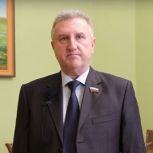 Олег Петелин почтил память героев Великой Отечественной войны