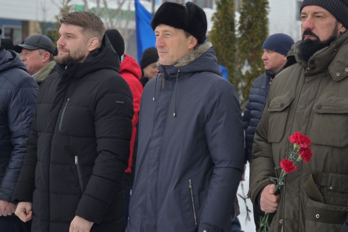 «Закон человеческой памяти»: в Рощинском почтили героев, исполнявших служебный долг за пределами Отечества