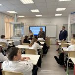 Сергей Коняев и Татьяна Бездетко провели в Высокоключевой школе акцию «Письмо солдату»