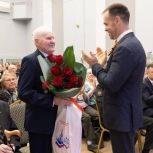 «Единая Россия» поздравила столетнего ветерана, освобождавшего Освенцим