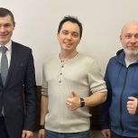 Депутат Мосгордумы Родион Газманов обсудил с ветеранами СВО Камилем Ижболдиным и Александром Фетисовым проекты для московской молодежи