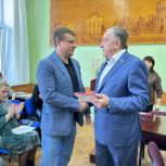 Медали «За поддержку специальной военной операции» вручили жителям Автозаводского района