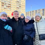 Депутат «Единой России» Игорь Высоцкий поздравил жителей Невского района с Масленицей