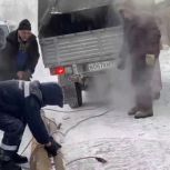 «Единая Россия» оказывает помощь оставшимся в морозы без тепла из-за аварии на коммунальных сетях жителям Бодайбо Иркутской области